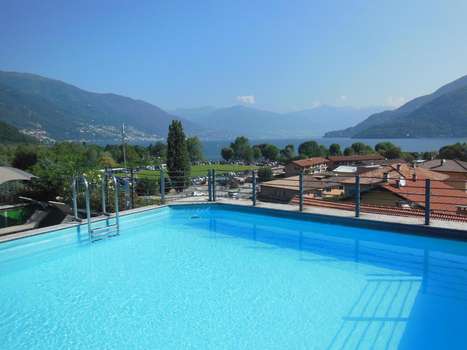 www.hotelgiardino-cannobio.com