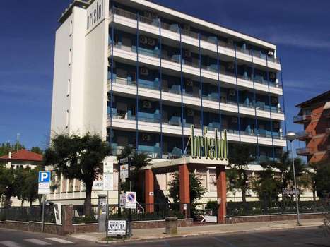 www.hotelbristolcervia.it