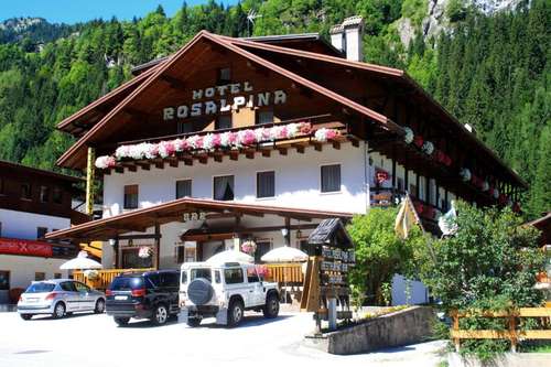 www.rosalpinahotel.com
