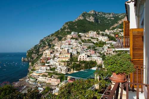 www.hotelcaliforniapositano.it