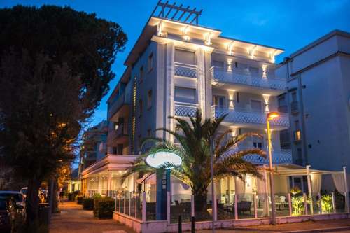 www.riccionetermehotel.it