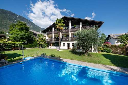 www.pension-weingarten.com