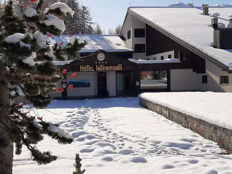 www.hotelintermonti.it