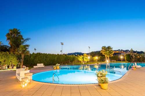 www.capopelorohotel.com