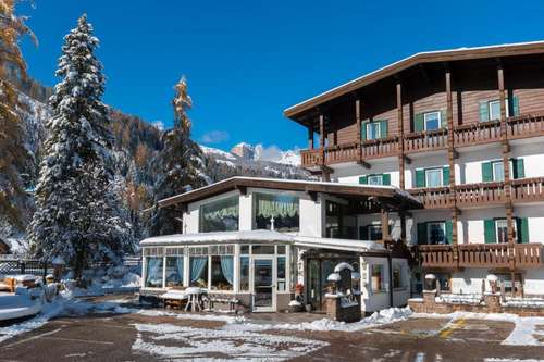 www.hotelallago.it