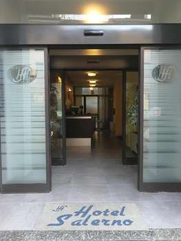 www.albergo-salerno.com