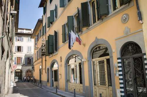 www.hotelartatelier.com