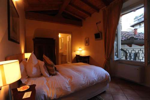 www.albergoorologio.it