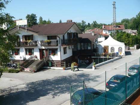 www.albergo-mirella.it