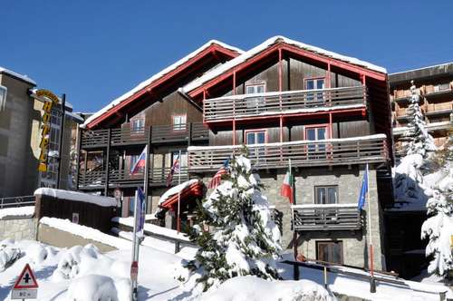 www.hotelbiancanevesestriere.com