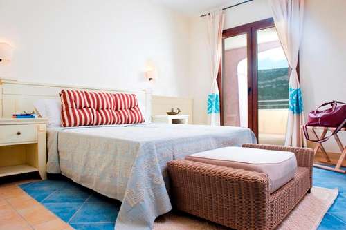 www.hotelbajaromantica.com