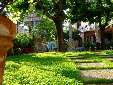 www.hotelrinascente.com