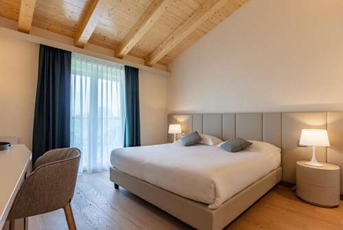 www.hotelprincipedilazise.com