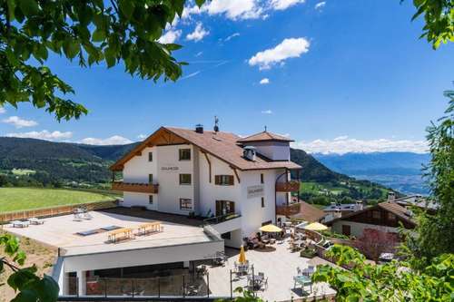 www.schlaneiderhof.com
