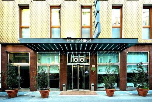 www.hotelcanova.com