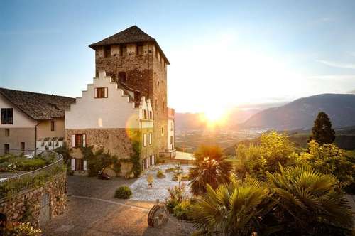 www.schloss-hotel-korb.com