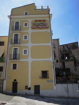 www.hotelsantagostino.net