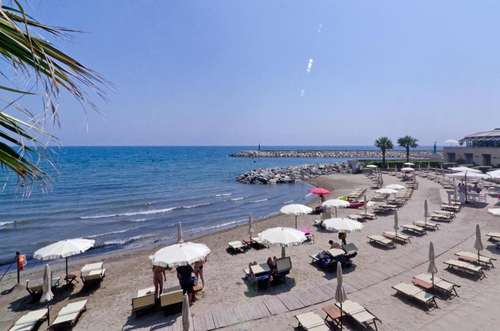 www.hotelrivieradeifiori.it