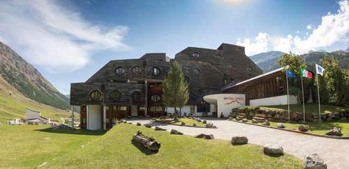 www.bluhotelssenales.it