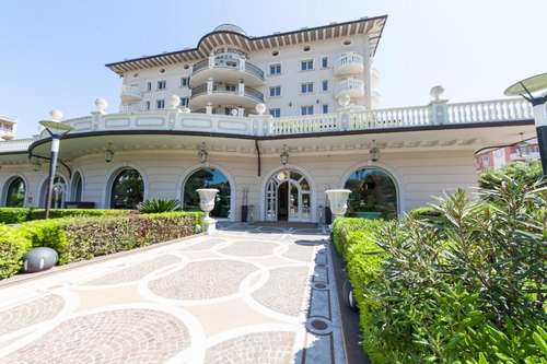 www.hpalace.it