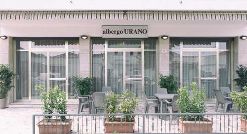 www.hoteluranocattolica.it