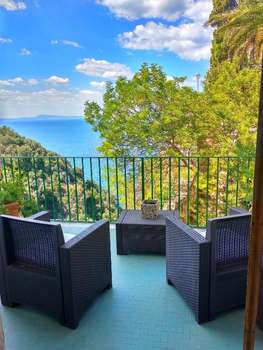 www.desireehotelsorrento.com