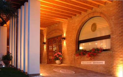 www.villacavour.com