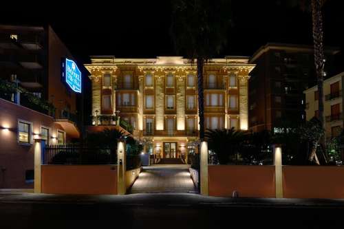 www.hotelvillaitalia.it