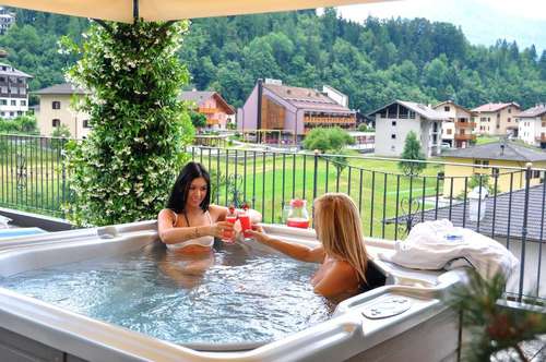 www.hotelopinione.com