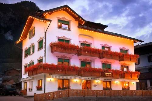 www.albergoserena.com