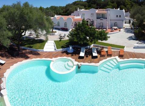 www.hotelvillacedrino.com