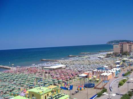 www.villarosamisano.it