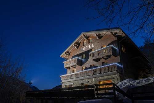 www.hotelrascard.it