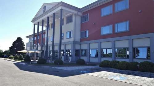 www.hotelpoppi.com