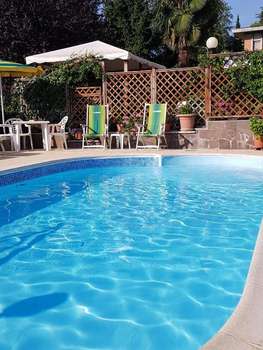 www.albergohotelgarden.it
