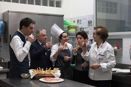 www.hotelaldomoro.com