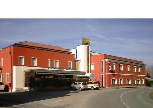 www.ristorantemezzadri.it