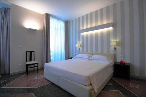 www.hotel-vittoria-genova.it