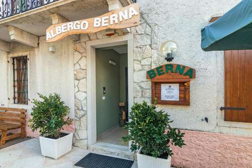 www.albergoberna.it