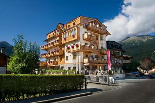 www.sottoventobormio.it