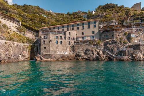 www.hotelmarmorata.com