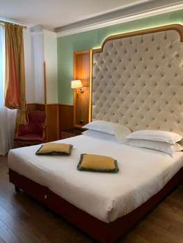www.hotelvittoriamilano.it