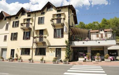 www.albergoristorantevittoria.com