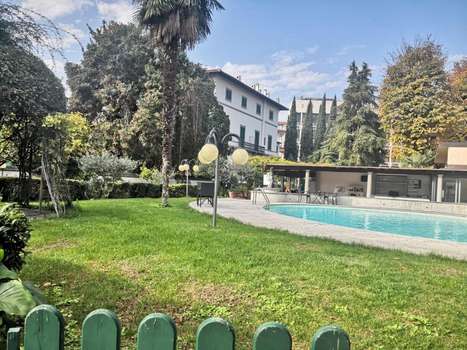 www.villaroyalfirenze.com