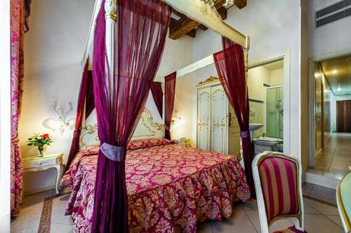 www.hotelalvagon.com