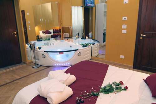 www.hotelvillaisa.it