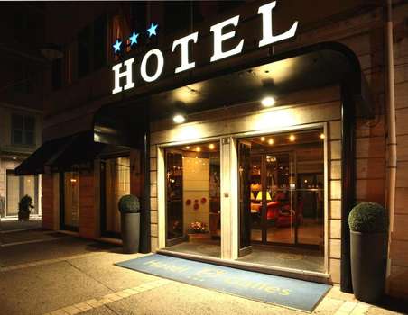 www.hotelgallesgenova.com