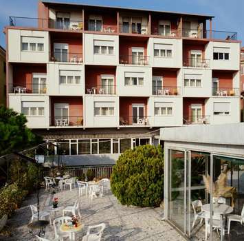 www.hotelrobinia.it