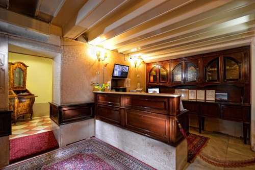 www.residenzasanmaurizio.com