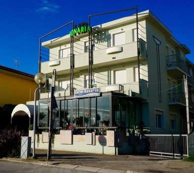 www.hotelbonariarimini.it